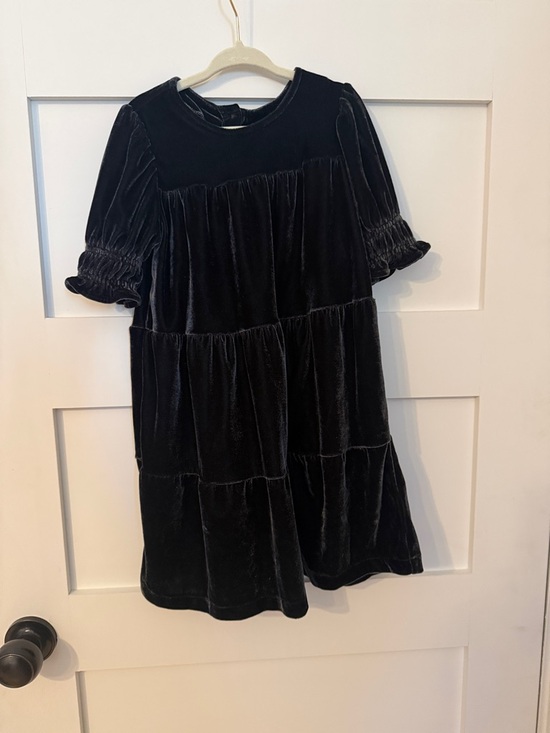 GAP Other - GAP Black Velvet Tiered Puff Sleeve Dress